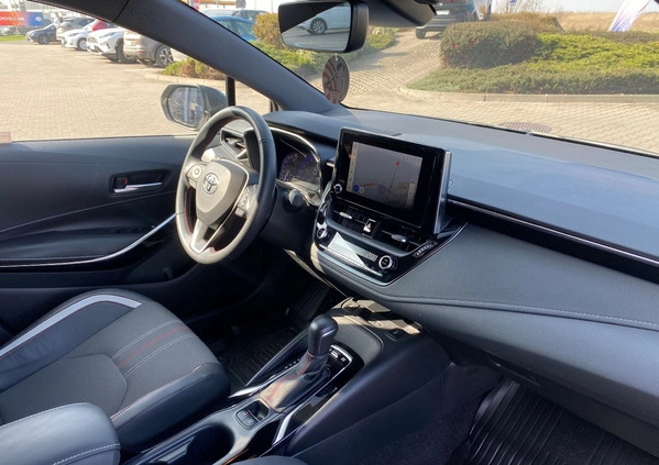 Toyota Corolla cena 124900 przebieg: 20276, rok produkcji 2022 z Kalisz małe 596
